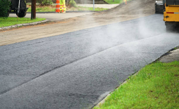 Best Permeable Paver Driveway  in Lyndon, KS